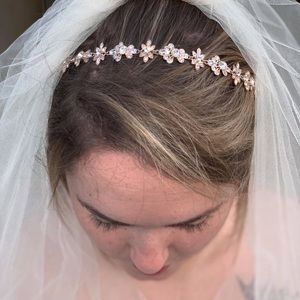 Rose gold head piece